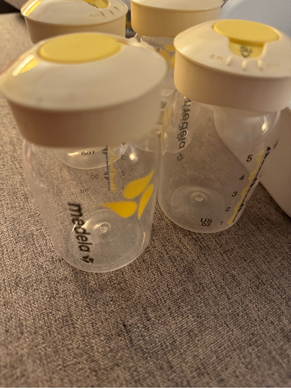 Medela Breast Milk Storage Set - Picture 3 of 5